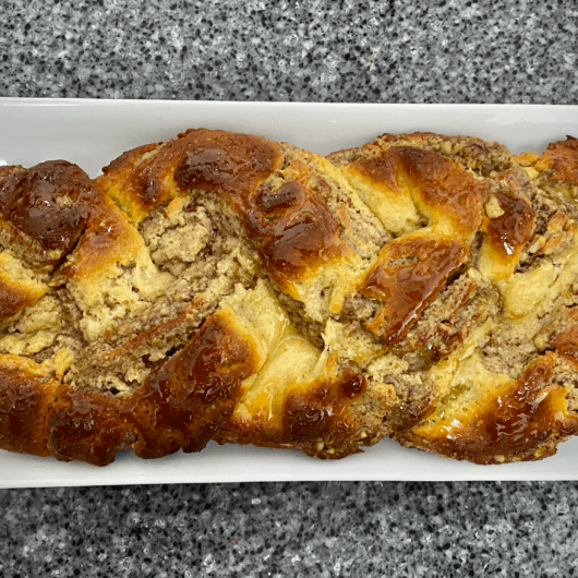 Low-Carb Pecan Danish Plait