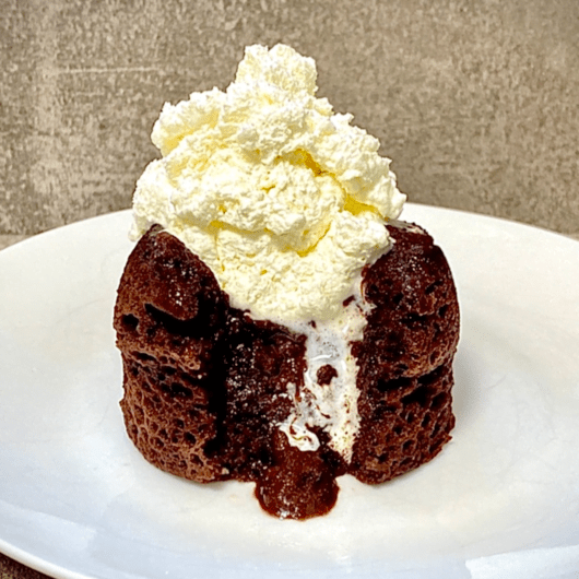 90 SECOND GOOEY CHOCOLATE LAVA CAKE