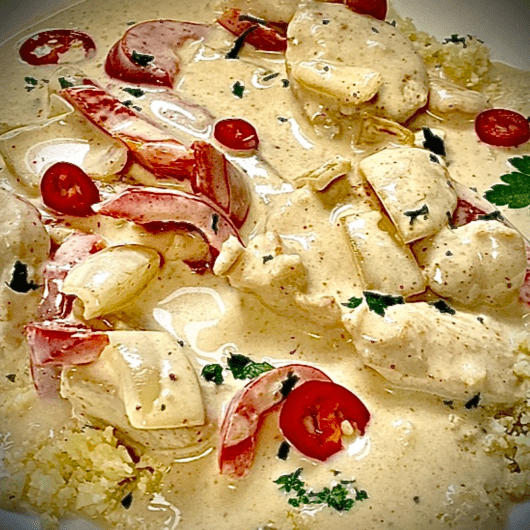 CHICKEN, PEPPER & COCONUT CURRY