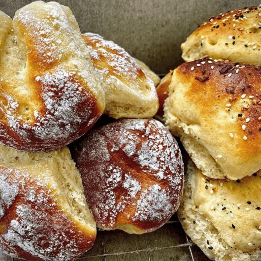 FRESH KETO BREAD ROLLS