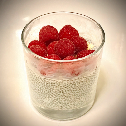 RASPBERRY CHIA PUDDING